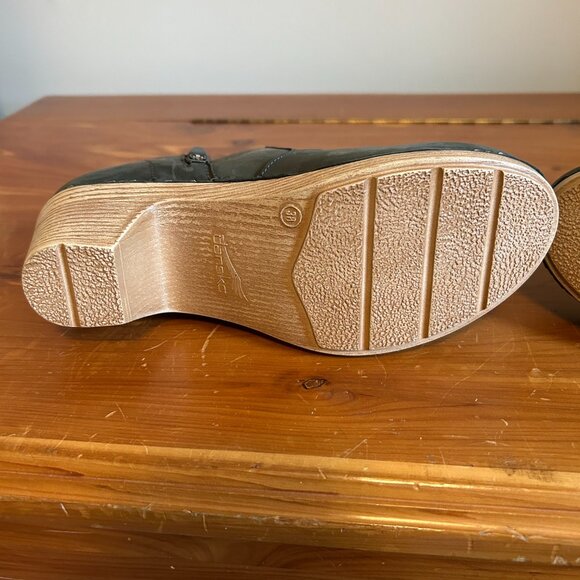 Dansko Maria Boot Olive, Size 38 - Picture 3 of 5